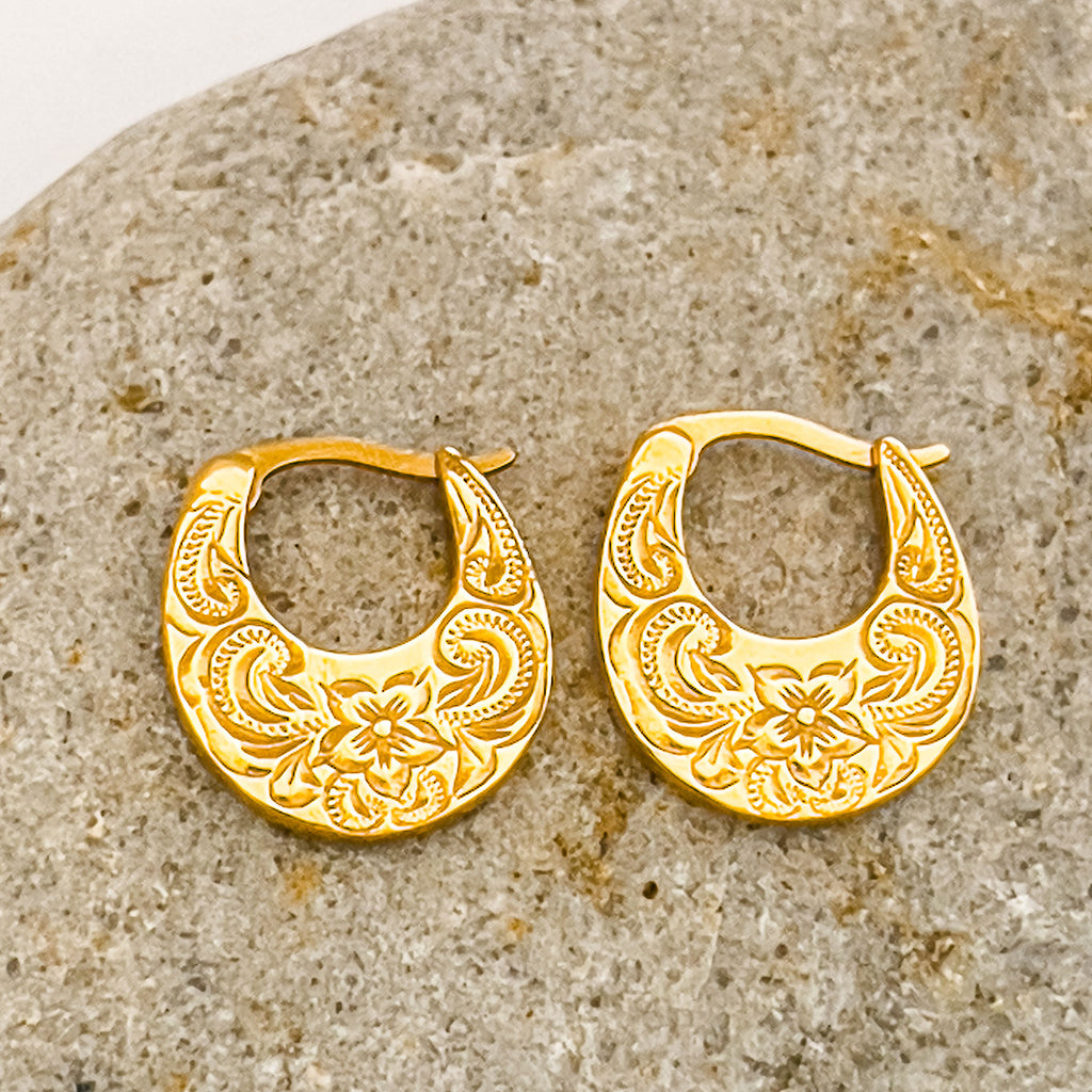 18k gold plated flower engraved small hoop earrings.